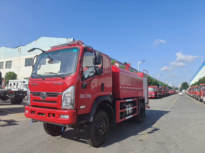四驅(qū)單排5.25方灑水車(chē)森林消防灑水車(chē)-消防泵