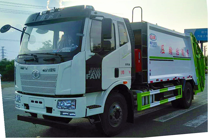 解放J6，13方壓縮垃圾車